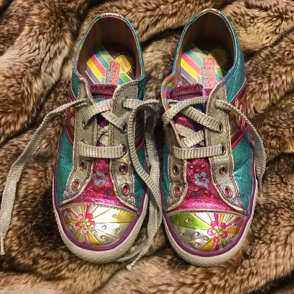 Skechers light up sporty shorty girls size 2